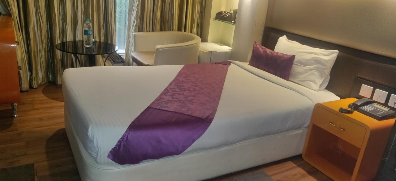 Hotel Ritu Ivy Calcutta  Esterno foto
