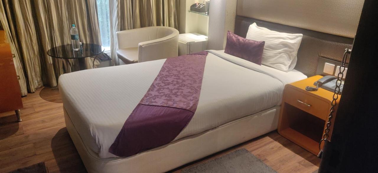 Hotel Ritu Ivy Calcutta  Esterno foto